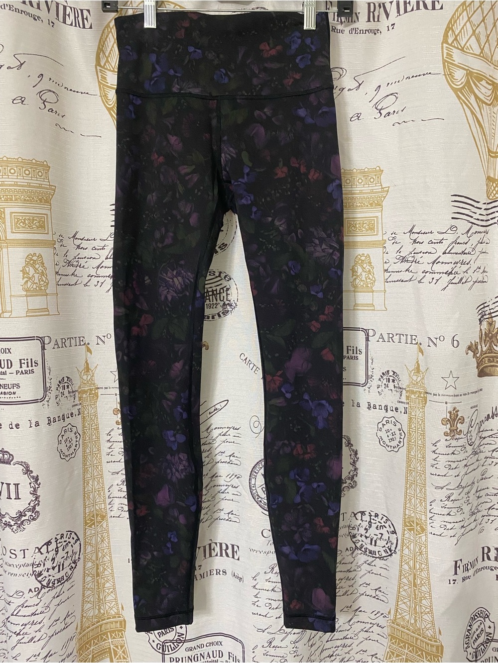 Lululemon Floral Print Performance Leggings - Purple & Black size 6